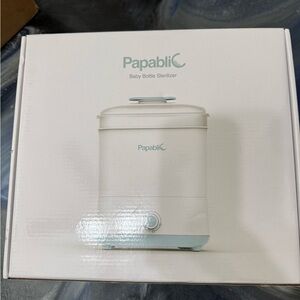 White Baby Bottle Sterilizer